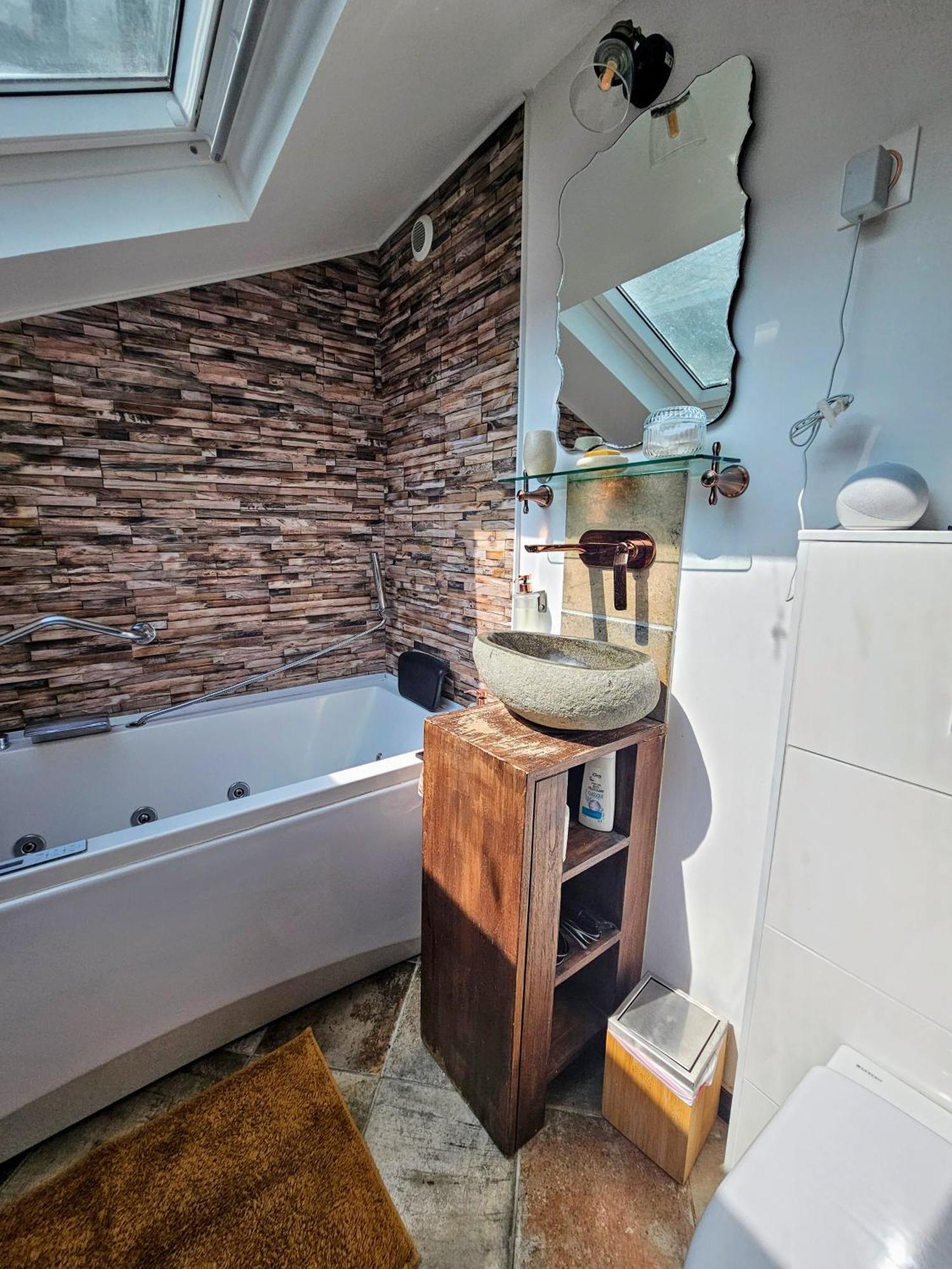 2 Appt Medielounge Ou Medieold, Parking Vue Magnifique Par Beds76 Rouen Exterior photo